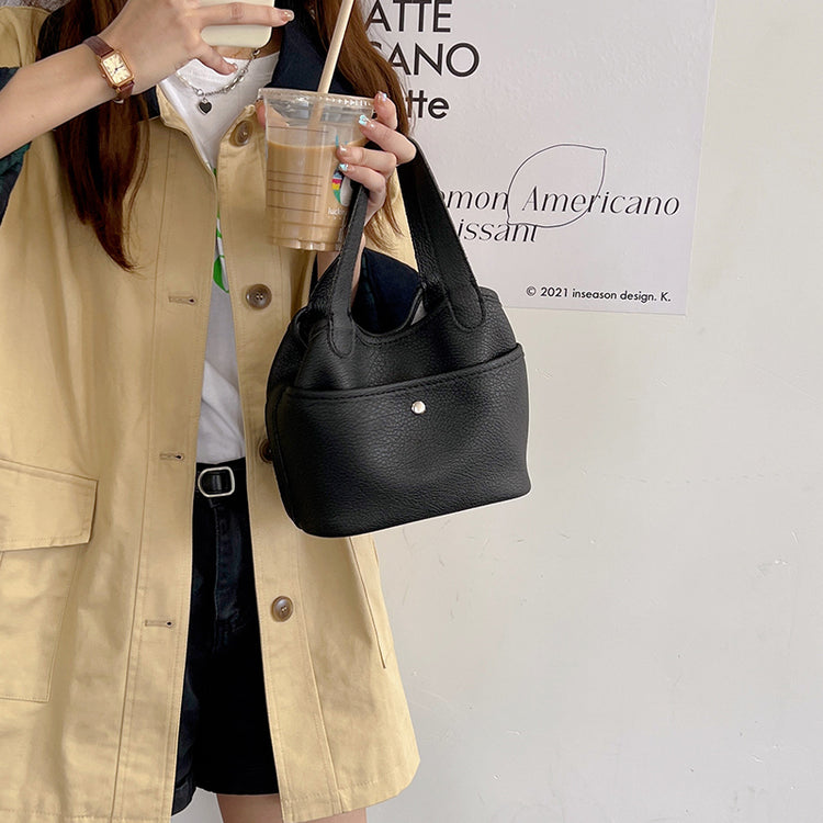 日韓流行 | 韓國包包2022新款夏季時尚菜籃子手提包簡約軟皮質感單肩水桶包女「9022#」22.08-4